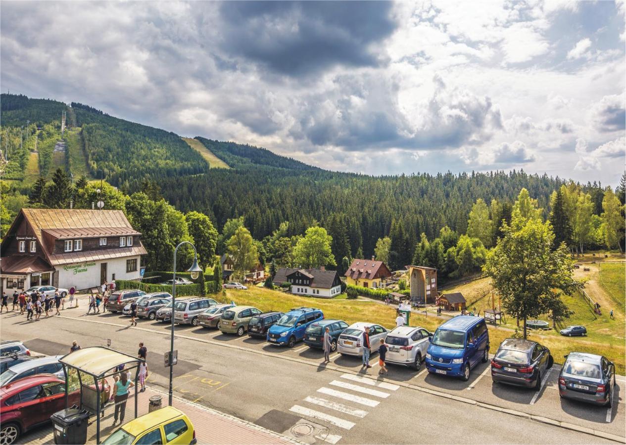 Grand Harrachov Pension V Centru Bagian luar foto